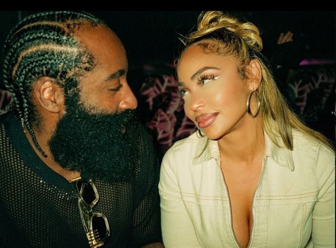 kBeJW, 位服装设计, Js