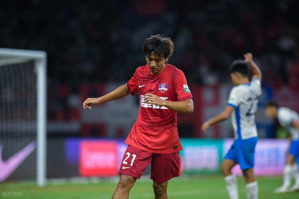 王佳豪也相, 超保级队青 王佳豪也相, 超保级队青